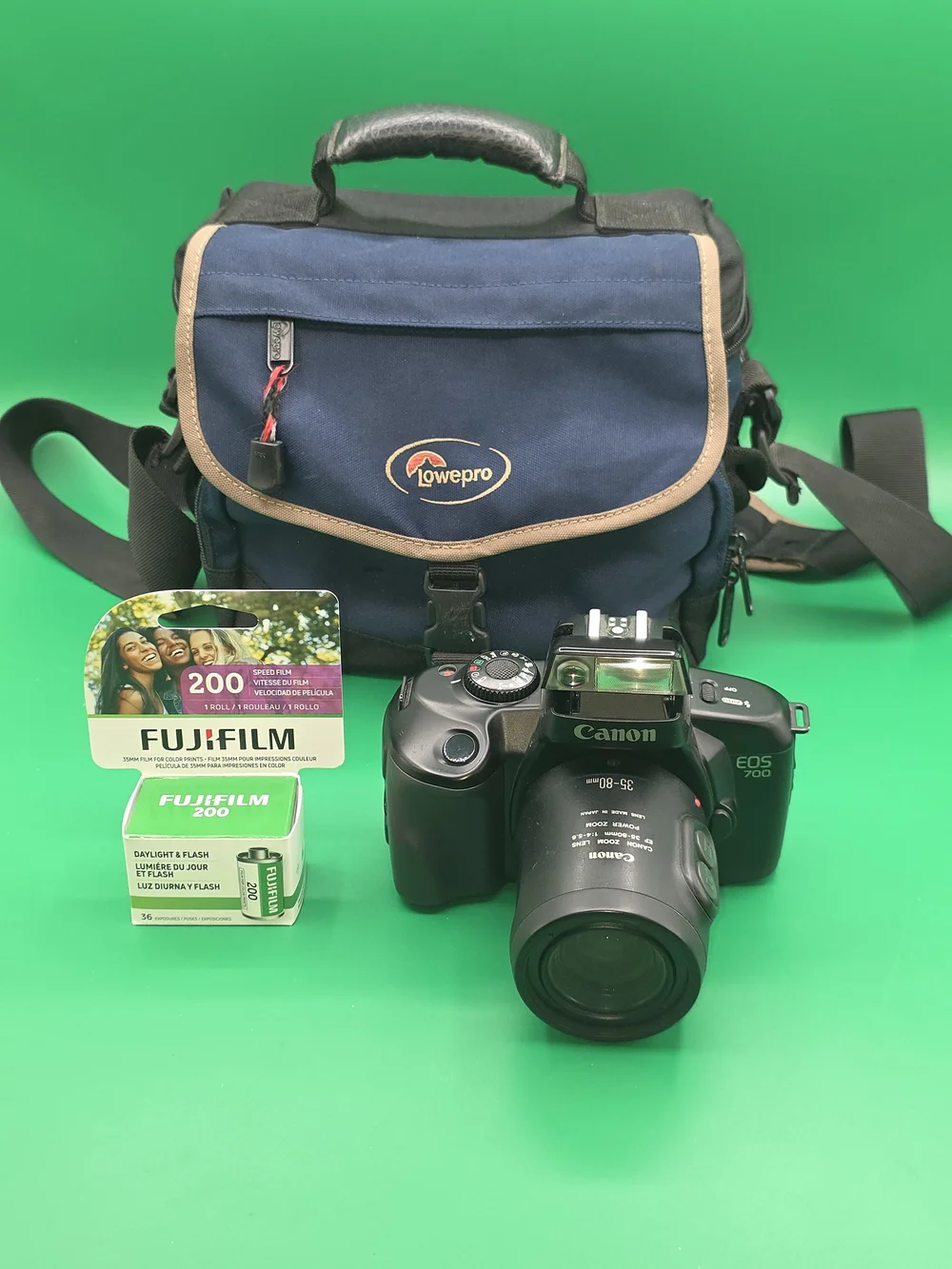 Vintage Canon EOS 700 35mm SLR Camera Bundle + Power Zoom Lens, Bag & Film!